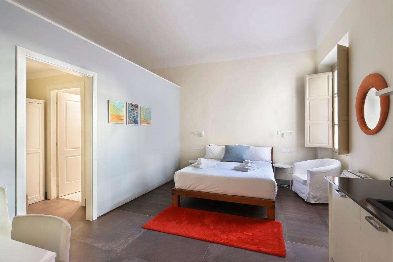 Apt. Perla - Pauline Suites, Palazzo Borghese Firenze Bagian luar foto