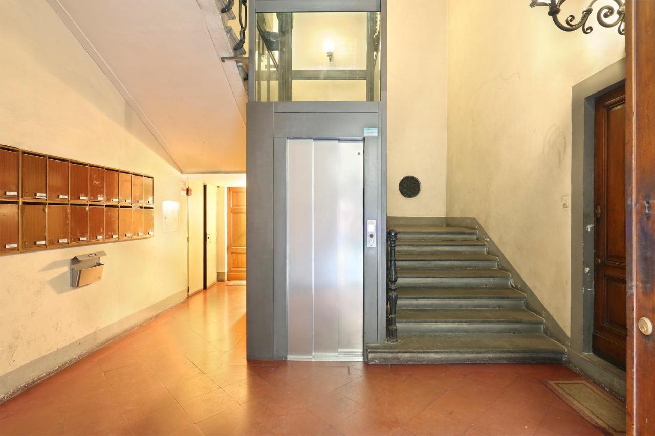 Apt. Perla - Pauline Suites, Palazzo Borghese Firenze Bagian luar foto