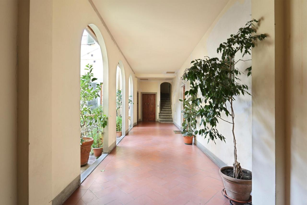 Apt. Perla - Pauline Suites, Palazzo Borghese Firenze Bagian luar foto